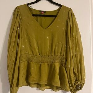 VINCE CAMUTO Green Blouse: Size M